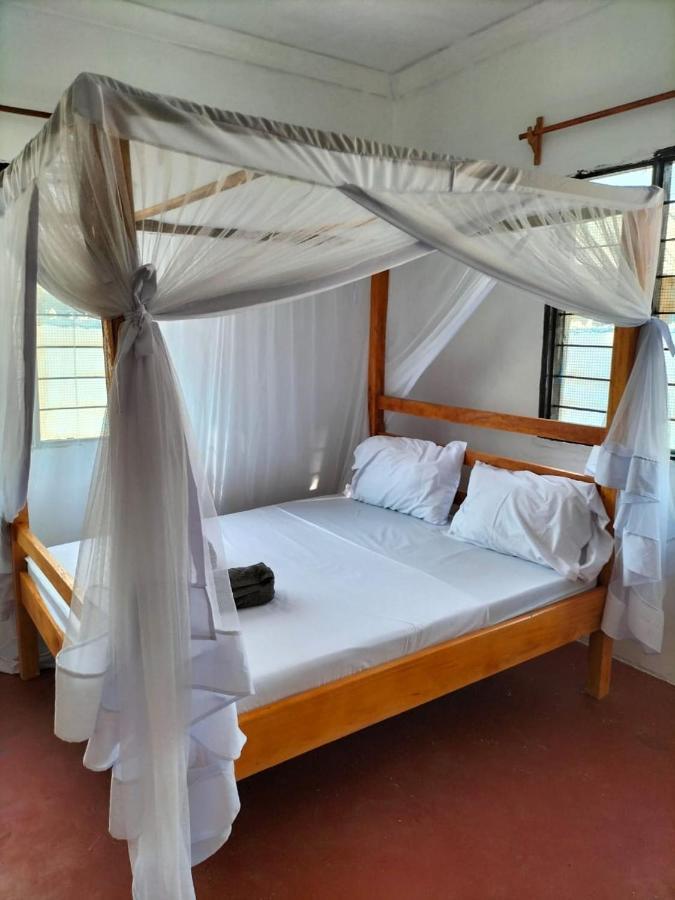 Mambo Leo Hostel Paje Exteriör bild